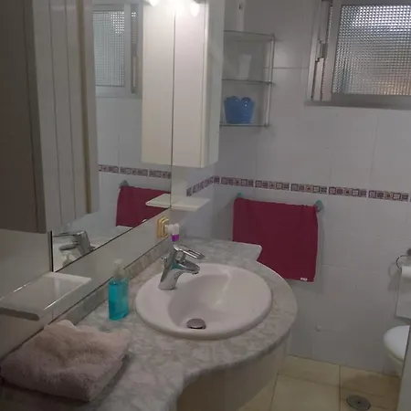 Apartamento Compartido Comedor Zona Tranquila ラグジュアリーテント La Línea de la Concepción
